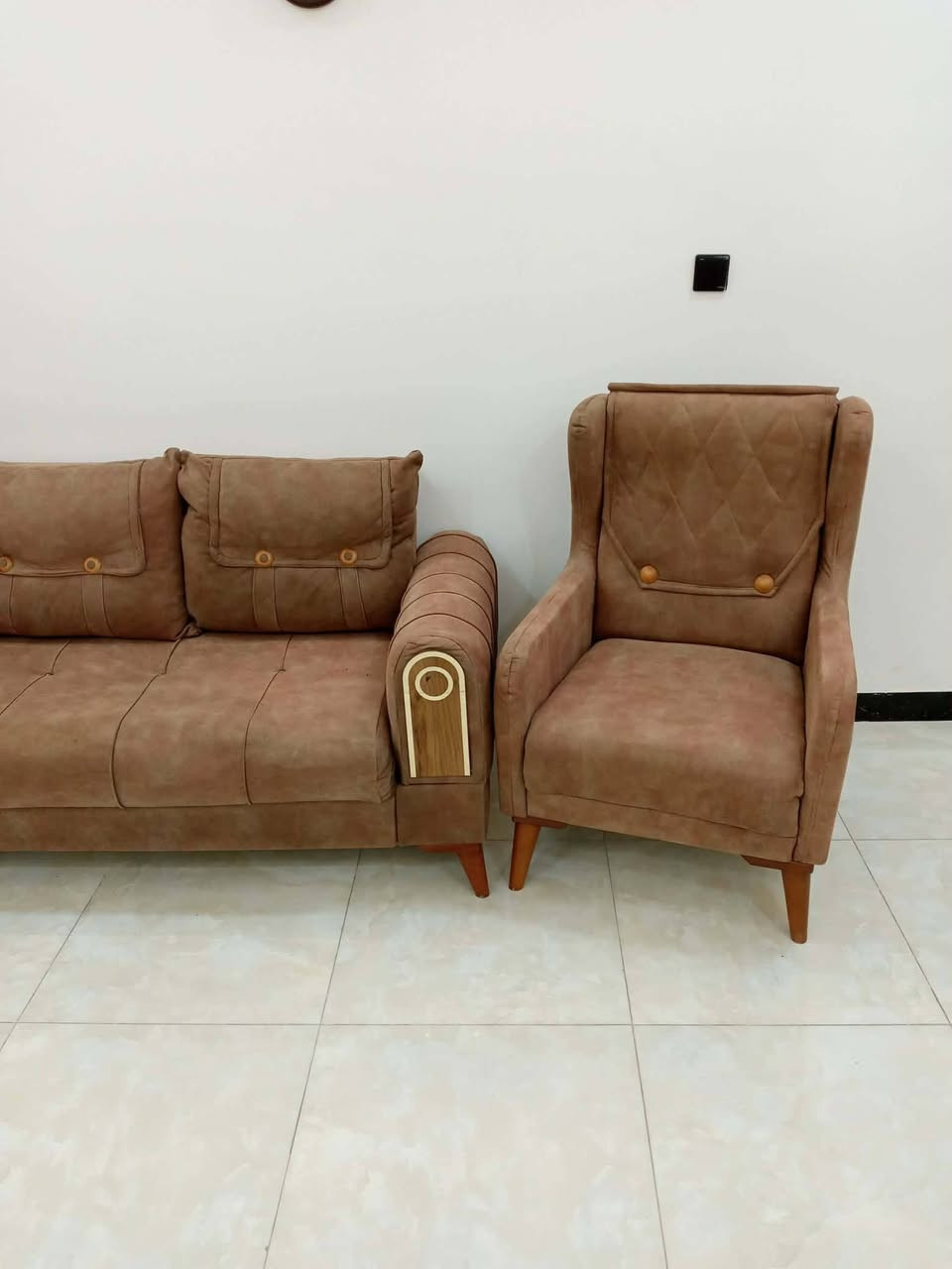 مكان بغداد غزاليه الهياكل...تخم عشرة مقاعد تركي ثابت سعر 650... مرجوحة 60


**إذا كنت صاحب هذا الإعلان وتريد حذفه لأي سبب، رجاءا أرسل رسالة إلى الدعم الفني**