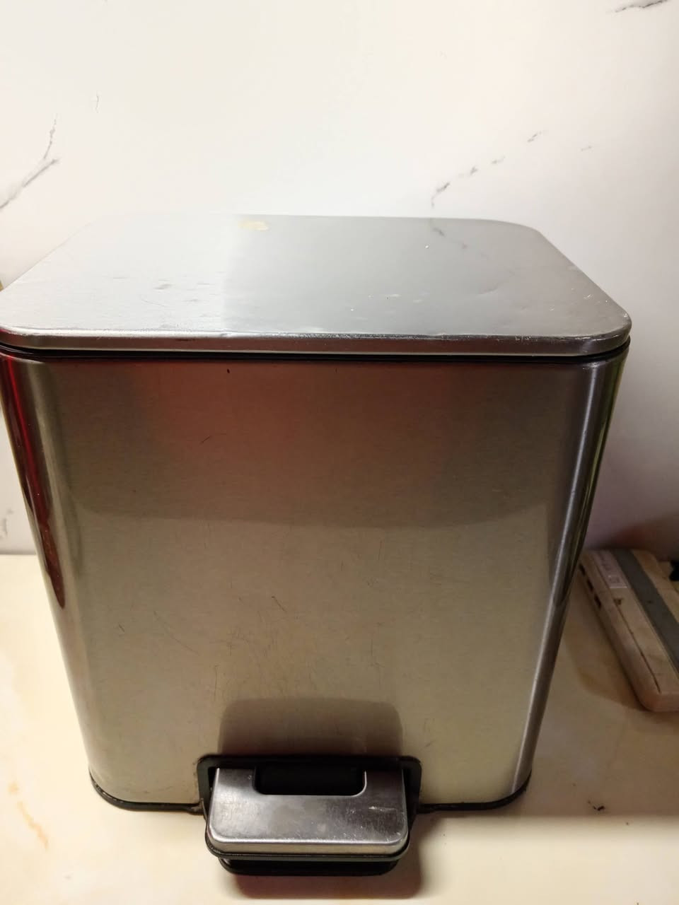 مال نفايات ستيل نضيف السعر 10الف
العنوان بغداد مدينه الصدر


**إذا كنت صاحب هذا الإعلان وتريد حذفه لأي سبب، رجاءا أرسل رسالة إلى الدعم الفني**