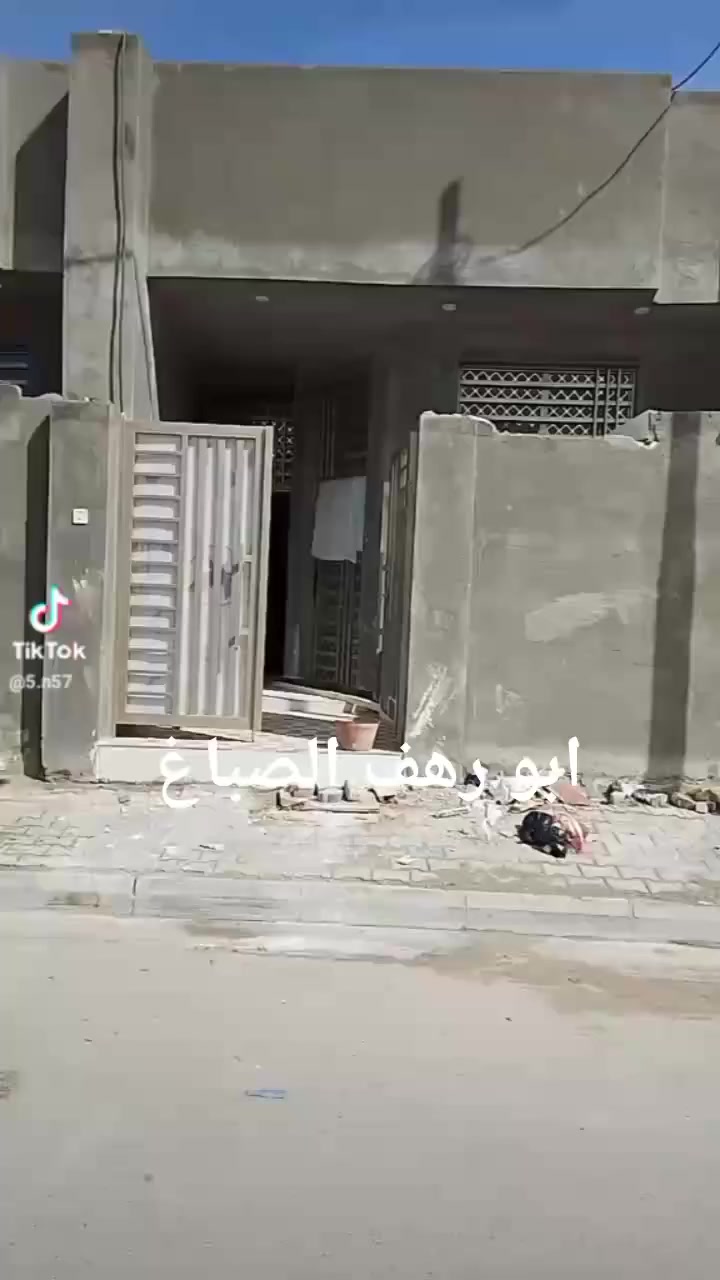 صبغ شبابيك وجهيات وجدران تواصل ***********
