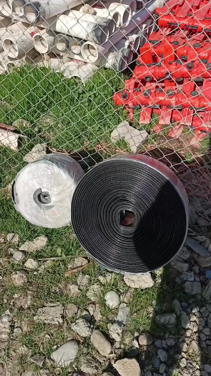 شلونكم اصدقائي اليوم وعلى بركة الله توفر التقطير الحديث بكافة انواعه واشكاله بأسعار مناسبة بالاسواق ومتوفر جميع انواع المرشات التركي شرط درجة اولى بضمان وجودة عالية كل هذا يم محمود الخليل عنوانه كركوك الحويجة سايدين السايلو قرب مطعم الحمداني مكتب الامواج بأدارة محمود الخليل و ابراهيم الجبوري 
للاستفسار اتصل *********** 
وحي الله الكرايب
