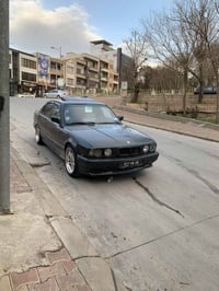 بي ام دبليو ٥٢٠ • حالة زينة • نظيف