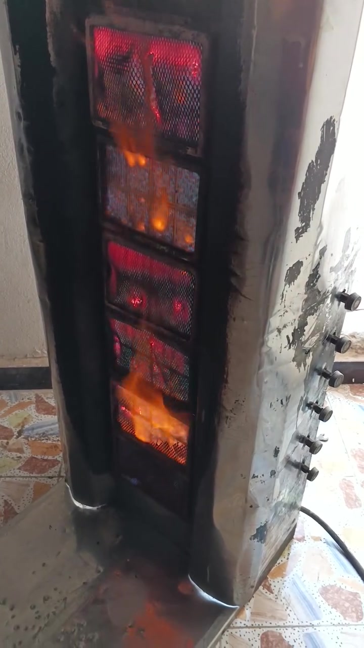 شوايه ست عيون شغاله فول نقص بس عين وحدة السعر 125
***********
