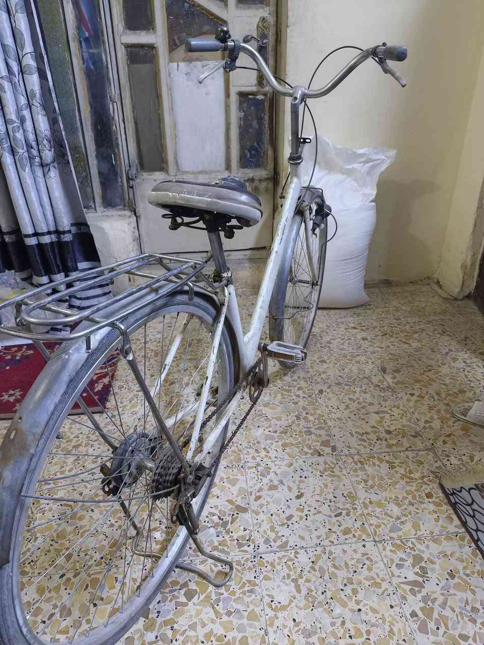 السلام عليكم بايسكل بناتي حجم 27 المكان البياع الشرطه الخامسه سعر 35


**إذا كنت صاحب هذا الإعلان وتريد حذفه لأي سبب، رجاءا أرسل رسالة إلى الدعم الفني**