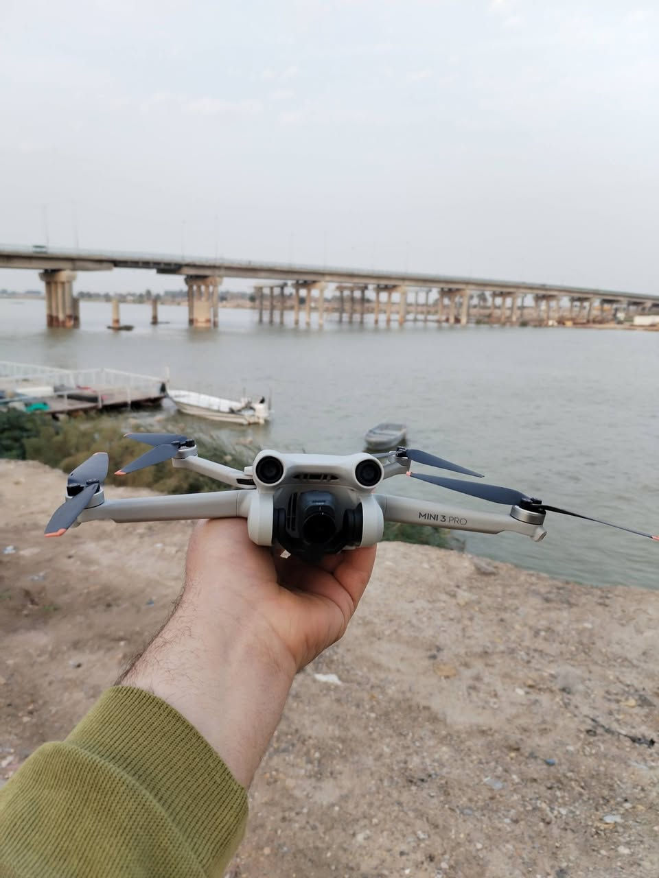 السلام عليكم طياره للبيع كامل مواصفات جنطتها اللي يحب يتواصل يتواصل هذا الرقم مكان واسط
***********
***********
