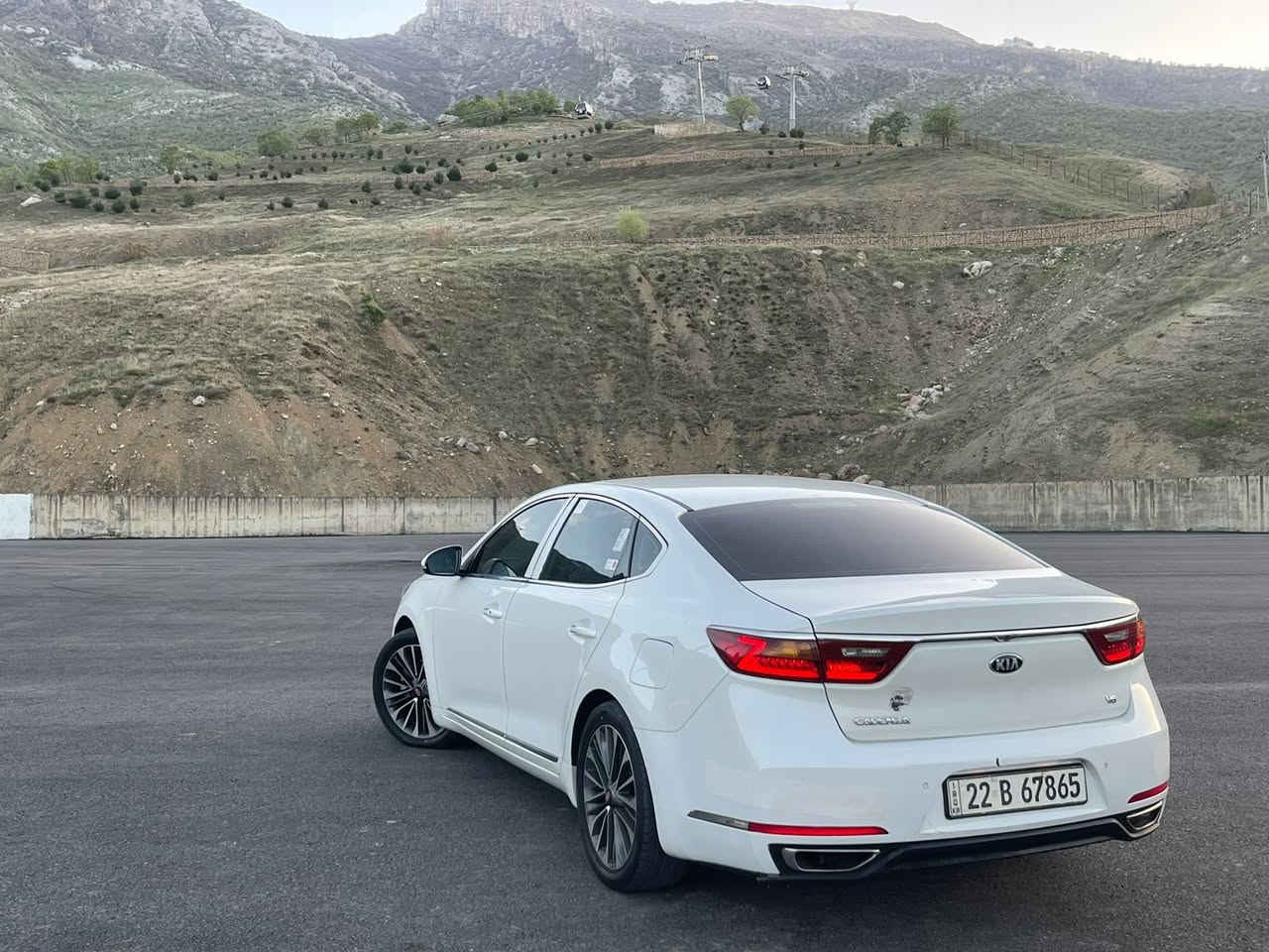 كادنزا موديل 2018 
خليجي مكفوله بدون قطرة صبغ 
المواصفات الكل يعرفها لان السياره فول 
ويشهد الله دا ابيعها بسعر مال متوازي لان حتاجيت فلوس 
الرجاء الاتصال فقط على رقم التليفون او واتس اب 
***********
