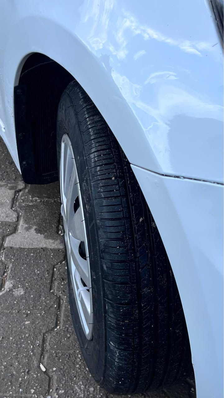 هونداي اكسنت ٢٠١٦ 
گير اوتوماتيك محرك ١٤
جام كهربائي 
تبريد تدفئة 
مكفولة 
٣ قطع صبغ بدون دواخل نهائيا بدون ايرباك
تايرات جديد 
محرك گير تبريد بشرط
سعر ٨٦ ورقة و بيها مجال

اكسنت ٢٠١٦ مكينة ١٤
٣ پارجة صبغ بي داخلي و بي برشوت 
هه مي بشرط مكينة گير تبريد 

*********** واتساب فقط زاخو, دهوك
