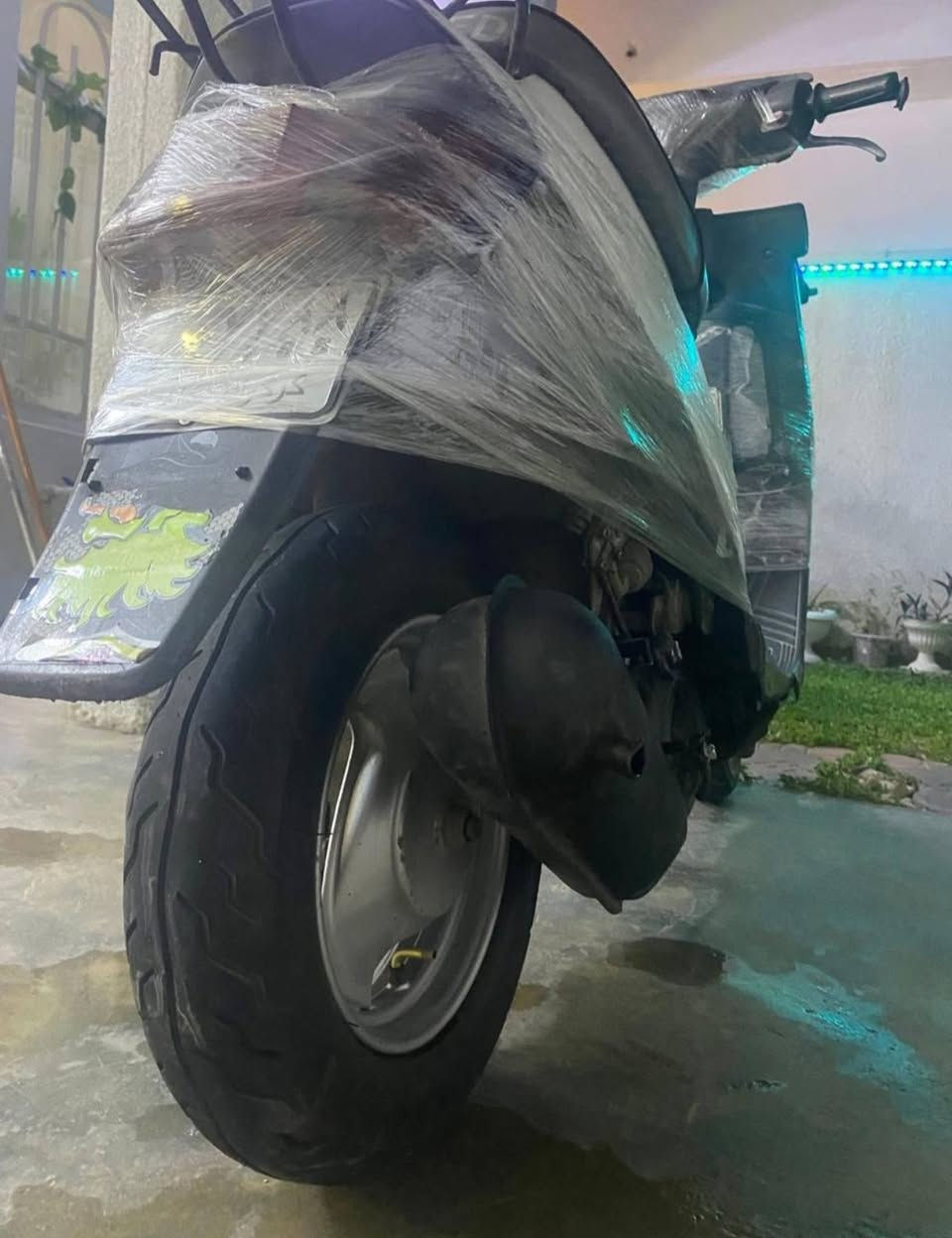 سلام علیکم اخوان للبيع دراجه ياماهه مابي عيب شغال شرط من كل شي تايرات جديد بدون نقص سعره 250الف بي مجال للطيبين عنوان كركوك شراي ***********
