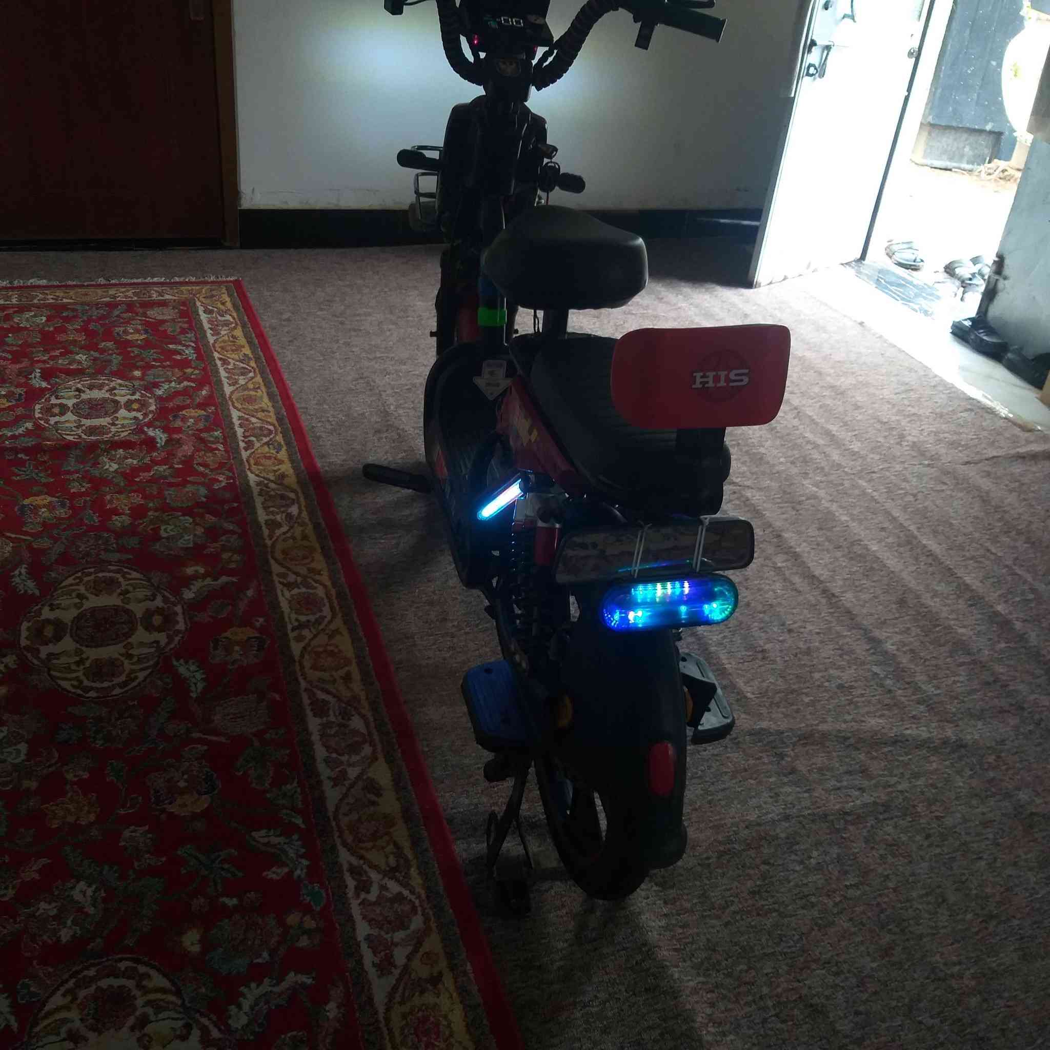 السلام عليكم شحن للبيع شركه HlS الدراجه اي نقص ما بيه بطاريات شركه مستعمله 3 اشهر  السعر 350 مكان واسط صويره


**إذا كنت صاحب هذا الإعلان وتريد حذفه لأي سبب، رجاءا أرسل رسالة إلى الدعم الفني**