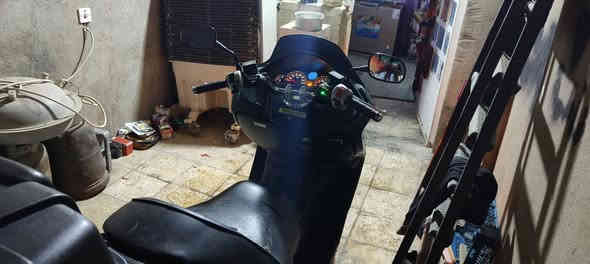 سلام عليكم دراجه فورزه 0.9 كريستال  للبيع 3تحويلات 7نمر دراجه نضيفه مثل ما موضحه باصوره  رقمي ***********
