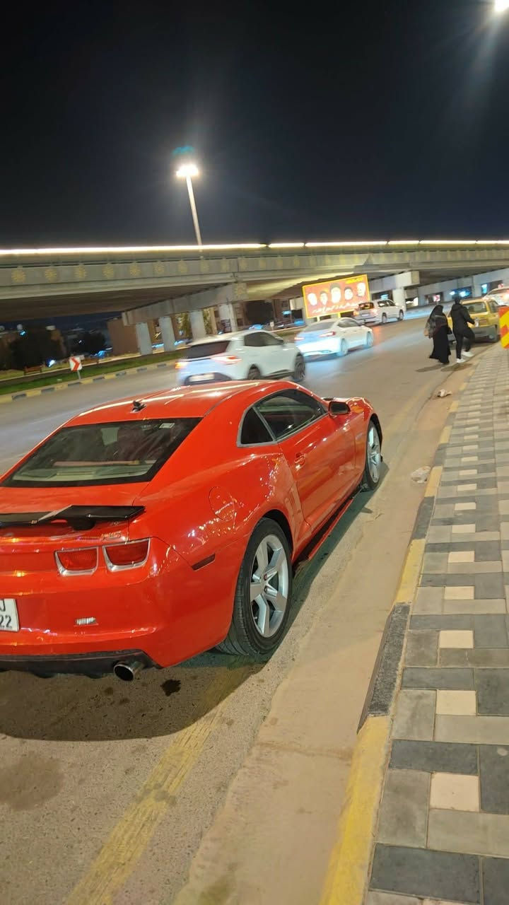 يالله اللهم صل على محمد وال محمد 
 السلام عليكم كمارو 2010 مكينه كير خير من الله حداديه امامي خلفي نضيف كهربائيات جاهزه داخلها كلش نضيف رقم بغداد الدولي بأسم صديقي تحويل مباشر مكاني الكوت السعر 78 وبيها مجال للطيبين السياره بعد احلا من الصور *********** وبيكم خير وتدللون
