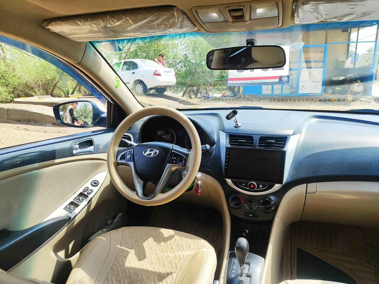 سلام عليكم اكسنت موديل 2016 خليجي مكفوله كفاله عامه لافتح ولا تبديل عده بارد قليل بل جاملغ الامامي رقم بغداد انگليزي مكينه لامفتوحه ولا مجفته كير مكينه حداديه تبريد تدفئه تخم تاير كله جديد سياره جديده كلش 115 وبيها مجال ***********
