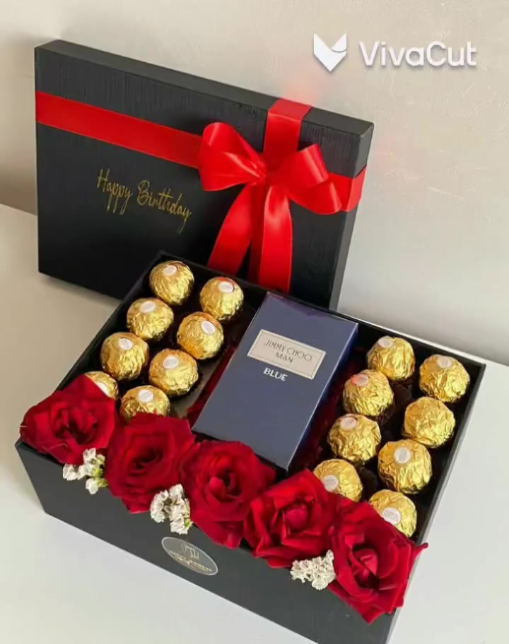 الأمهات كالأزرار، يربطن كل شيء ببعضه". 
اجعل هذا العيد ذكرى لا تُنسى.
مجسم مصنوع من الورد ممكن اضافة صوره الام 
او اضافه عطر.. نقود.. حسب رغبتكم
سارعوا بالحجز 
عرض توصيل مجانا مع كارت معايده لمدة يومين
#تنسيق_هدايا  #بوكيه  #هدايا  #عطور #عيدالام


**إذا كنت صاحب هذا الإعلان وتريد حذفه لأي سبب، رجاءا أرسل رسالة إلى الدعم الفني**