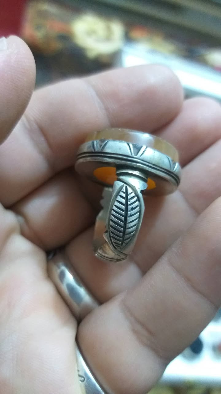 عقيق يماني مخطوط ايه الكرسي المباركه للبيع وسعر ٥٠ الف


**إذا كنت صاحب هذا الإعلان وتريد حذفه لأي سبب، رجاءا أرسل رسالة إلى الدعم الفني**