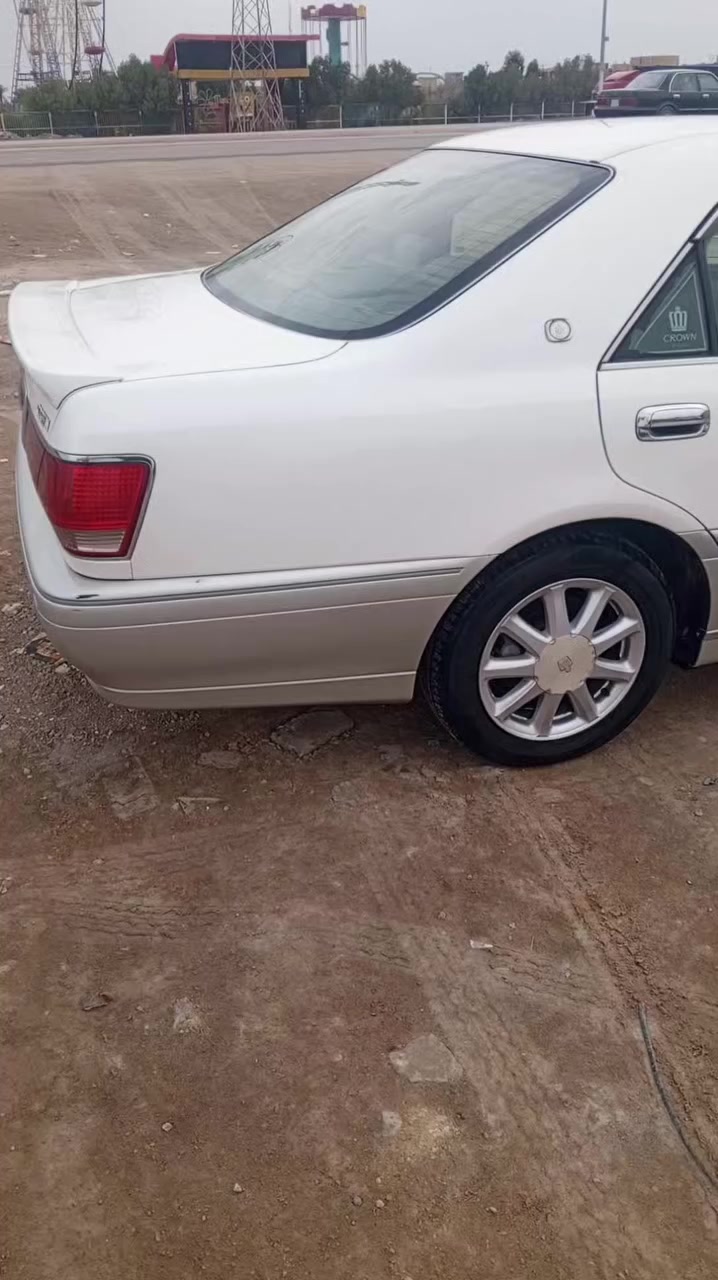 سلام عليكم ملكه جنون للبيع رقم بصره تحويل ثاني يوم
سياره نضيفه كلش قرار 48
(2002)
ديفور الجبير
اربع دكم
كرستال اصل
الدواخل فول 
كشنات وستيرن كهربائيه
برده خلفيه
تبريد خلفي ومامي
ثلاجه
ويل نجمه
طخم تاير جديد
حداديه 90‰
سياره مكفوله من الكص ولعيب الشرعي ونقل جثه التريده موجود بيه ماعده الفتحه السعر 155 وبيه مجال حك الجيه مكان ناصريه وهاذه رقمي ***********
