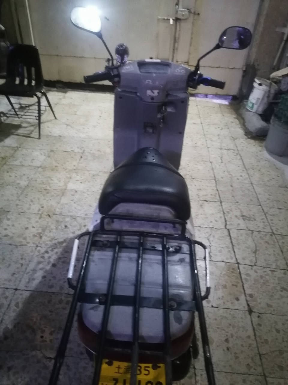 السلام عليكم دراجه بيكم ياماها للبيع دراجه محرك نضيف جدا شغاله سلف وهندر نكره سلف بريكات شغاله كهربائيات كلها شغاله سكن عالي ناصي اشاير كشن جديد دراجه جديده فقط الكفرات الخلفيه الصفاح مسور شويه تايرات ٢جدد العنوان ديالى بعقوبه حي المعلمين *********** متوفر فقط واتساب  السعر ٢٢٥وبيه مجال
