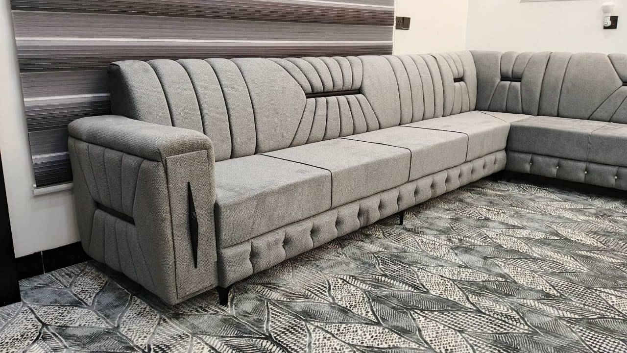 تخفيضات يابلاش يابلاش 
مع هديه ٤ كوشات 🔔📣📣

يعلن معمًل النعيمي😘 عن توفير  الوان ومديلات 
مميزه 
حسب طلب الزبون 
يتكون الديوان من 5قطع
  7 ونص امتار
كما تتوفر قياسات حسب المساحه والطلب 
موصفات  العمل ✌🏻
خشب جام روسي 
سفنج مميز اول 
قماش تركي 🇹🇷
العمل نفس الموصفات المذكوره 
ملاحضه 🔥
يوجد مع كل طلب ٤ كوشات هديه 
و يوجد  لدينا توصيل الي جميع محافظات العراق  🇮🇶 بسعار مناسبه 
سعر الديوان. 350 الف 
للحجز  الاتصال 😘
***********    وات ساب 

***********
#ضمان_العمل٣_سنوات 
ويوجد لدينا اسعار جمله لصحاب  المعارض 🥰
