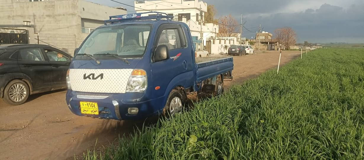 سلام عليكم ورحمه الله كيا للبيع موديل 2009محرك 3000عادي جديد شاصي بشرط بدون دحم بدون ضربه سعر 75بيها مجال عليها 900الف ضريبة أرجح رقم ***********واتس اب ***********فايبه ر
