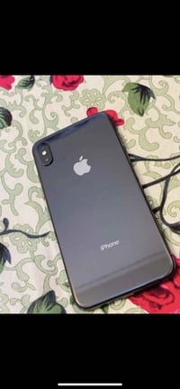 ايفون XS ماكس • ٢٥٦ • بطارية ٧٧٪