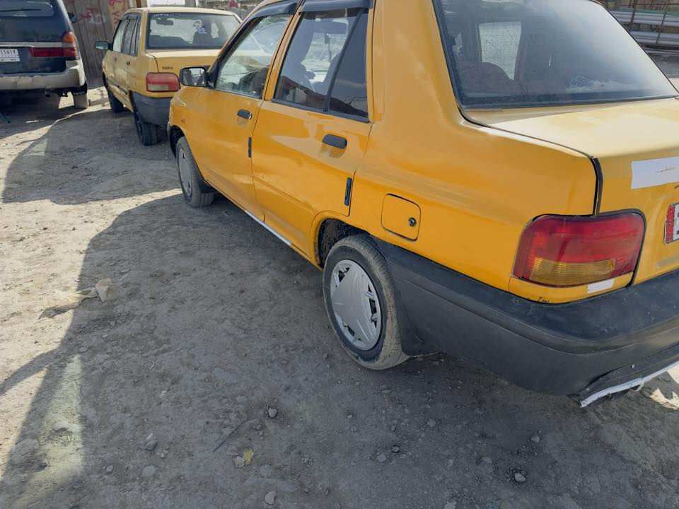 سايبه ١٨ سياره مال عيشه جاهزه بيها رشات صبغ بصيطات مكينه بخار بسمي بكان كوت مركز رقم نكليزي بسمي تحويل مباشر *********** مناسبه مال عيشه  وعلي الف ماذب عليه تبريد تتفه تخم تاير صدر جديد فقط بخار بيها شاصي برانكيت شركه كوت مركز شد يراني صل مناسبه
