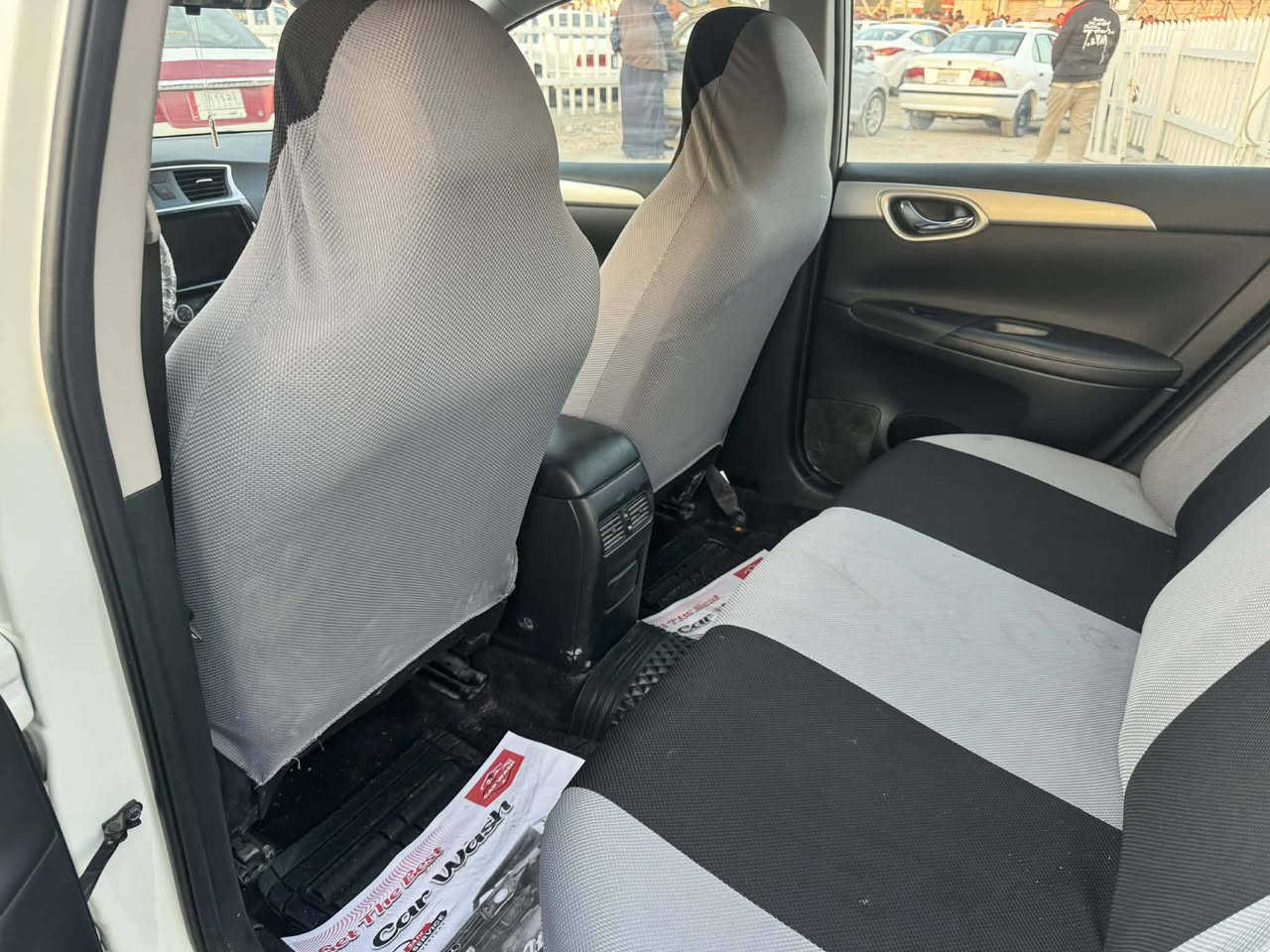 نيسان سنترا 2025
كفاله ماشيه 10 آلاف 
تبريد قطعتين 
وضع شركه 
***********
السعر 129 وبيها مجال بسيط
