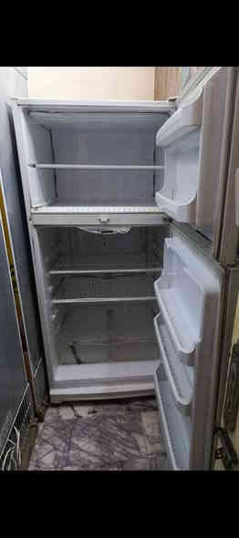 سلام عليكم ثلاجه البيع حجم 22 مستخدم شي قليل اخو جديد تبريد وتجميد مكاني بغداد جميله  شراي يتصل *********** واكو توصيل
