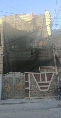 بيت للبيع في الشعب خلف مكوى الخضراء وقرب سوق شلال المساحه ١٠٠ متر الوا...