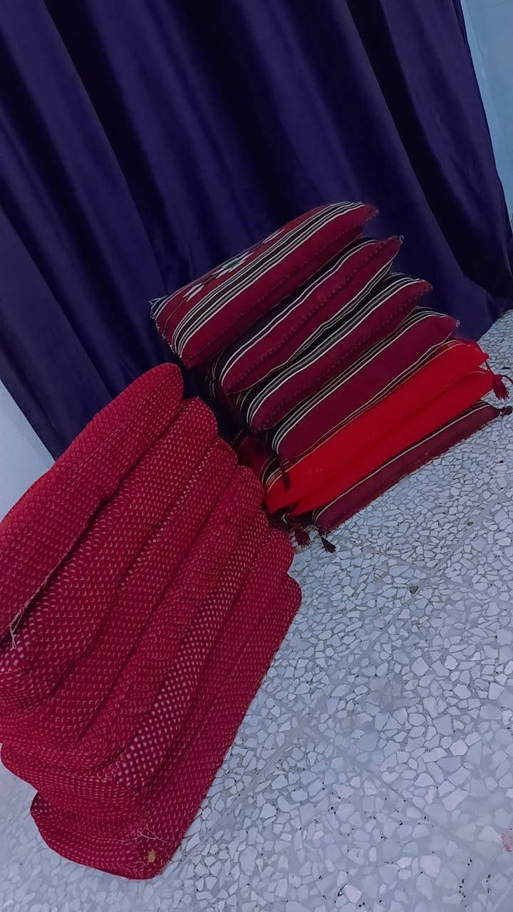 امخاد مترسات  ومخاد اسفنج وثنين زوالي مهات ريش كلهن ب٢٥قفل


**إذا كنت صاحب هذا الإعلان وتريد حذفه لأي سبب، رجاءا أرسل رسالة إلى الدعم الفني**