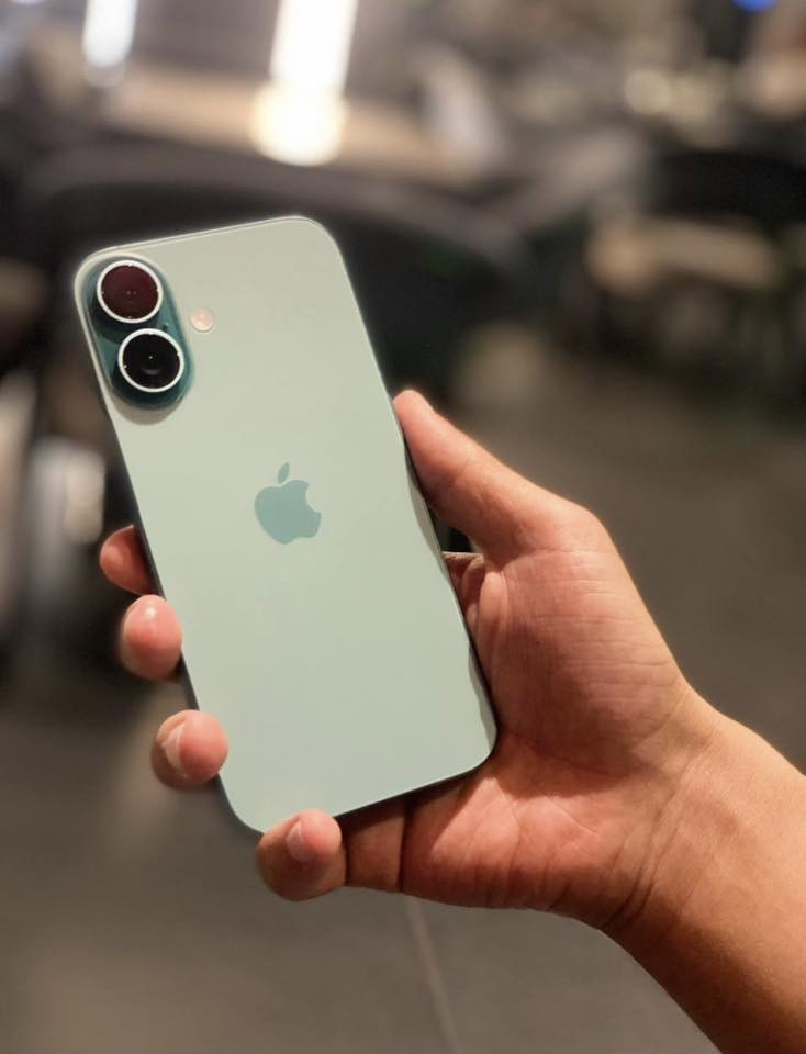 ايفون ١٦ عادي / IPHONE 16  ✅
لون الجهاز / تركوازي🩵

الجهاز ما مفتوح نموذج M✅ 

بطارية / 96 ✅

ذاكرة / 128GB ✅

دبل سيم ✅

نموذج / M ✅

الجهاز نظيف جداً ✅

مكان الجهاز ( موصل الأيسر )✅

ملحقات الجهاز : كفر عدد ( 2 ) وباكيت الجهاز الأصلي 💯

السعر ( 850 )✅

للاستفسار 👇🏻
✅ ***********
