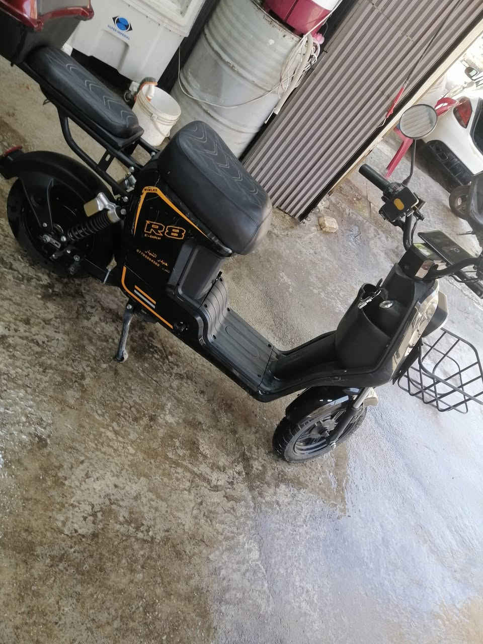 من رخصة الادمن
دراجهR8
5بطاريات 60V
دبل اشاره
لايت عالي ناصي LED
بريك امامي خلفي دسك
بلوتوث
ستاند تلفون، شاحن موبايل USB
زوج تاير تايوان
سويج 2
 كارت تشغيل 2
 الدراجةكهربائياته كله بلاديه
مكاني الاعظمية ***********
سعره(450) الف وبيه مجال قليل للشراي
