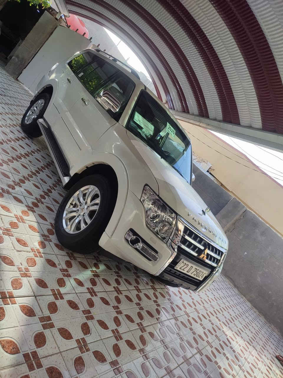 السلام عليكم ورحمة الله وبركاته
باجيرو موديل 2019 خليجي وكاله حبتور علامه ذهبيه    محرك (3800)🚀

بيها بنيد ضبغ اثر طخه بسيطه والباقي كفاله عامه من الشخط والتكحيل والبارد والفتح والصبغ حتى الادواره مال الإجاملغات الاماميه البلاستك قطره صبغ مابيهن سياره جديده كارتون   (سبير مانازل )   ماشيه 115 ألف 

محرك كير حداديه على الشركه جدد مكفولات 

    

فول مواصفات       1

سلايت 

دمام

تحكم استيرن 3جهات 

كشنات جلد كهربائية 

دفلوك 

شاشه كأمره 

حساسات 

لايت زنون 

زراك لايت 

كشاف خلفي ضباب 

حجم المحرك (3800)

7️⃣ راكب 3️⃣ قطع تبريد 

وبعد بيها هواي مواصفات 

رقم أربيل دولي هزه جديده سنويه مجدده لل2030    تريد تحويل تريد وكاله 

السعر 175 وبيها مجال 

للاستفسار الاتصال على الرقم التالي 

***********
