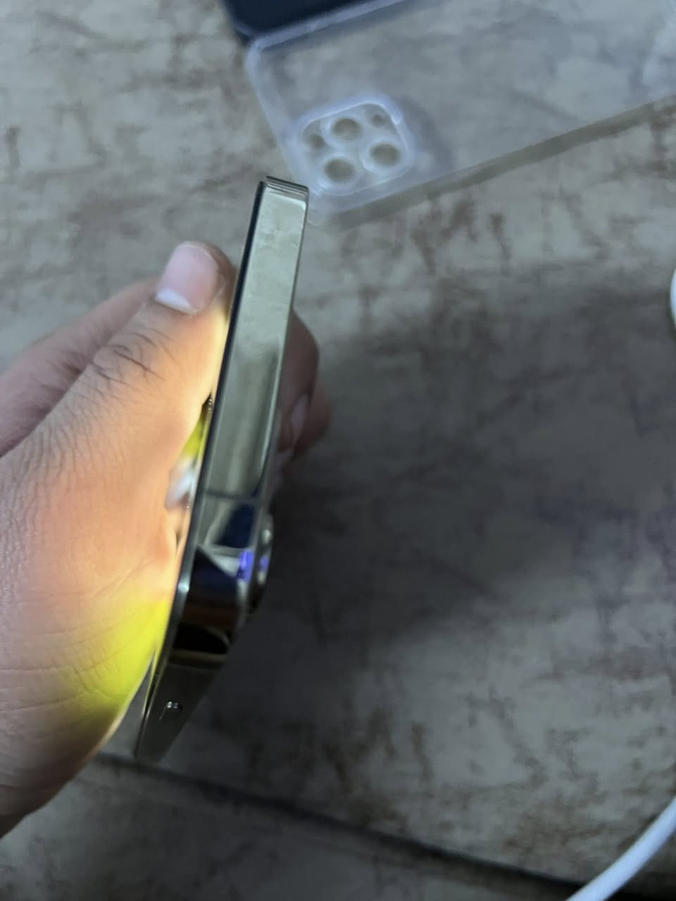 السلام عليكم ١٢ برو ماكس مبدل شاشه وبطاريه شحنه حلو والشاشه نوعيه حلوه والاوانه حلوه السعر ٣٥٠ وبي مجال بسيط لعنون بغداد ناحيه الرشيد الجهاز كلش نضيف ذاكره ٢٥٦ رقمي ***********
