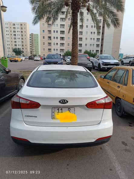 السلام عليكم سيراتو خليجي بسمي 
موديل 2014 رقم بغداد دولي هزه جديده مكينه 2000 فول موصفات فتحه  بيه قطعتين صبغ جاملغ امامي وباب خلف السائق بدون حادث السياره جاهزه مكاني بغداد السعر 115 وبيه شي بسيط  غير متواجد على النت تليفون 
***********
