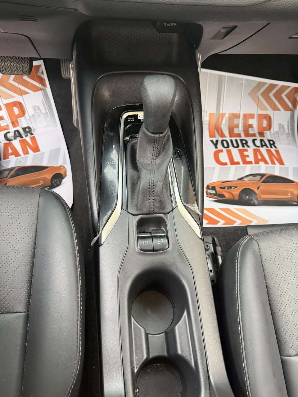 سلام عليكم 
كورلا للبيع وارد صيني موديل ٢٠٢٥
مكفولة ماعدا دحجه زغيرة بالدعامية ممبينه 
باسمي بغداد رايدهه ١٥٧ ورقه 
ماشية ١١ الف
***********
