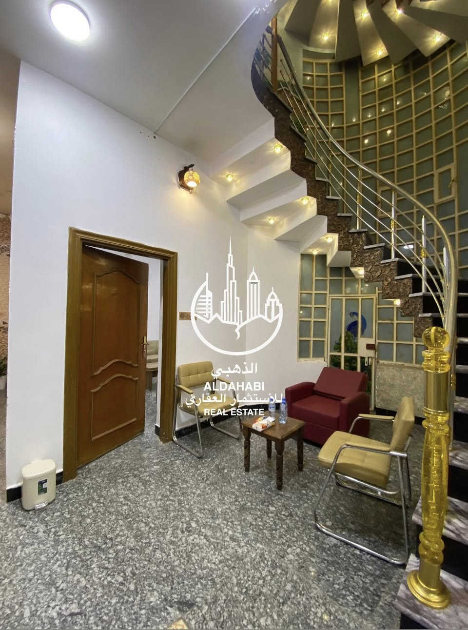 بيت موثث طابقين في الطويسه 
موقع جدا ممتاز 
قرب الشارع العام شارع اللجنه الاولمبيه
يصلح شركات
يحتوي على
اربع غرف
صاله 
استقبال
مطبخ
صحيات عدد ٣
كراج
سعر الايجار 23 ورقة قفل
للمعلومات اكثر الاتصال على الارقام
او زيارة موقعنا 
البصره _ شارع عام حي الزهراء _ قرب مستشفى النفط 
***********
الذهبي للاستثمار العقاري
مجاز قانونياً
