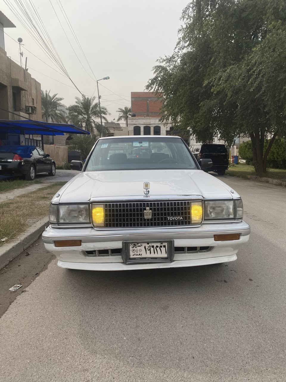 سيدان ٩٠ ماشيه ١١٧ حقيقي 
 كير عادي 

من تاريخ موديلهه على أيد وحده 

دعامياتهه ممصبوغه 
تراي زيرو
صدر عام وتخم تاير 

كله بيهه بلادي عدى  شبرين بارد وشخط مصبوغ 

السعر ٩٥ 

زيونه 
  
***********
