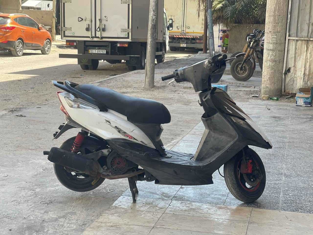 سلام عليكم دراجه ثعلب بلاديه
كفرات مكينه بلاديه جيب فيتر وفحص السعر 600 وبيها مجال
مكان بلديات شارع كاشي***********
