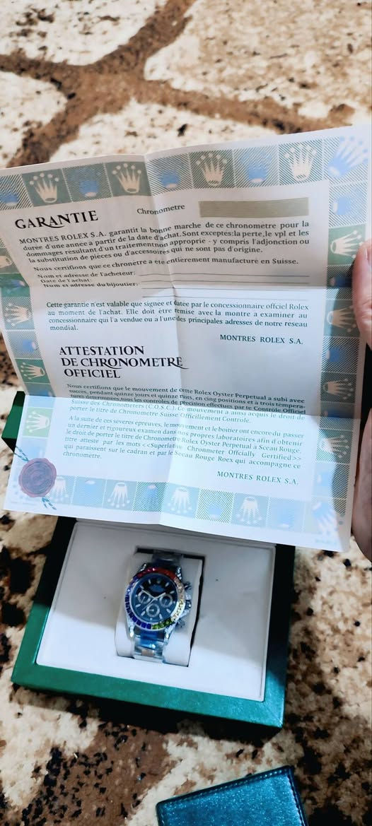 ساعة رولكس بهذا الجمال مختم بالكامل سناتر شغاله كوارتز مرصع بأحجار كريمه
مزاد من 50 وزاد الله من زاد


**إذا كنت صاحب هذا الإعلان وتريد حذفه لأي سبب، رجاءا أرسل رسالة إلى الدعم الفني**