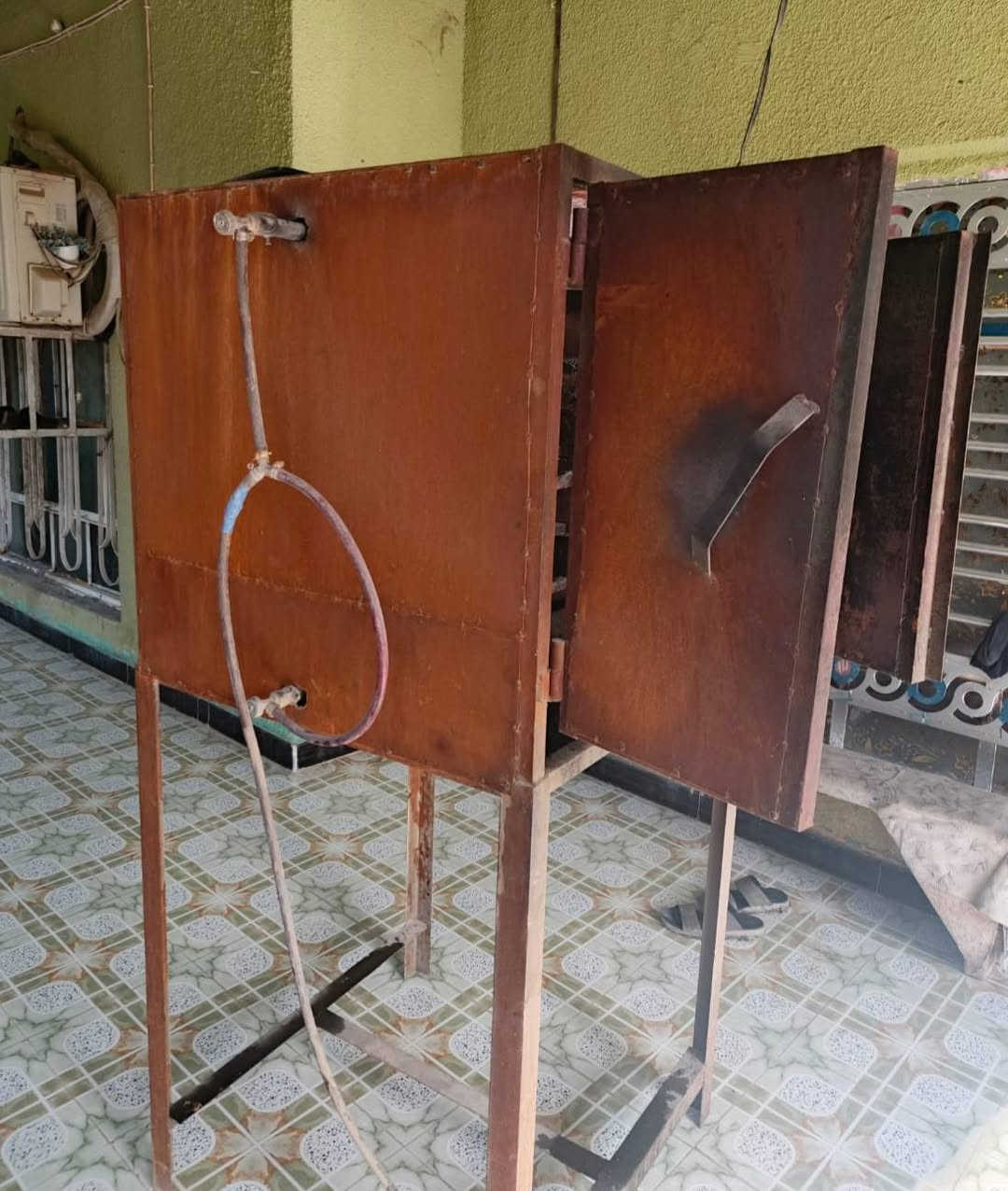 سلام عليكم شوايه للبيع نضيفه كلش سعرهه 250وبيه مجال قليل
***********
