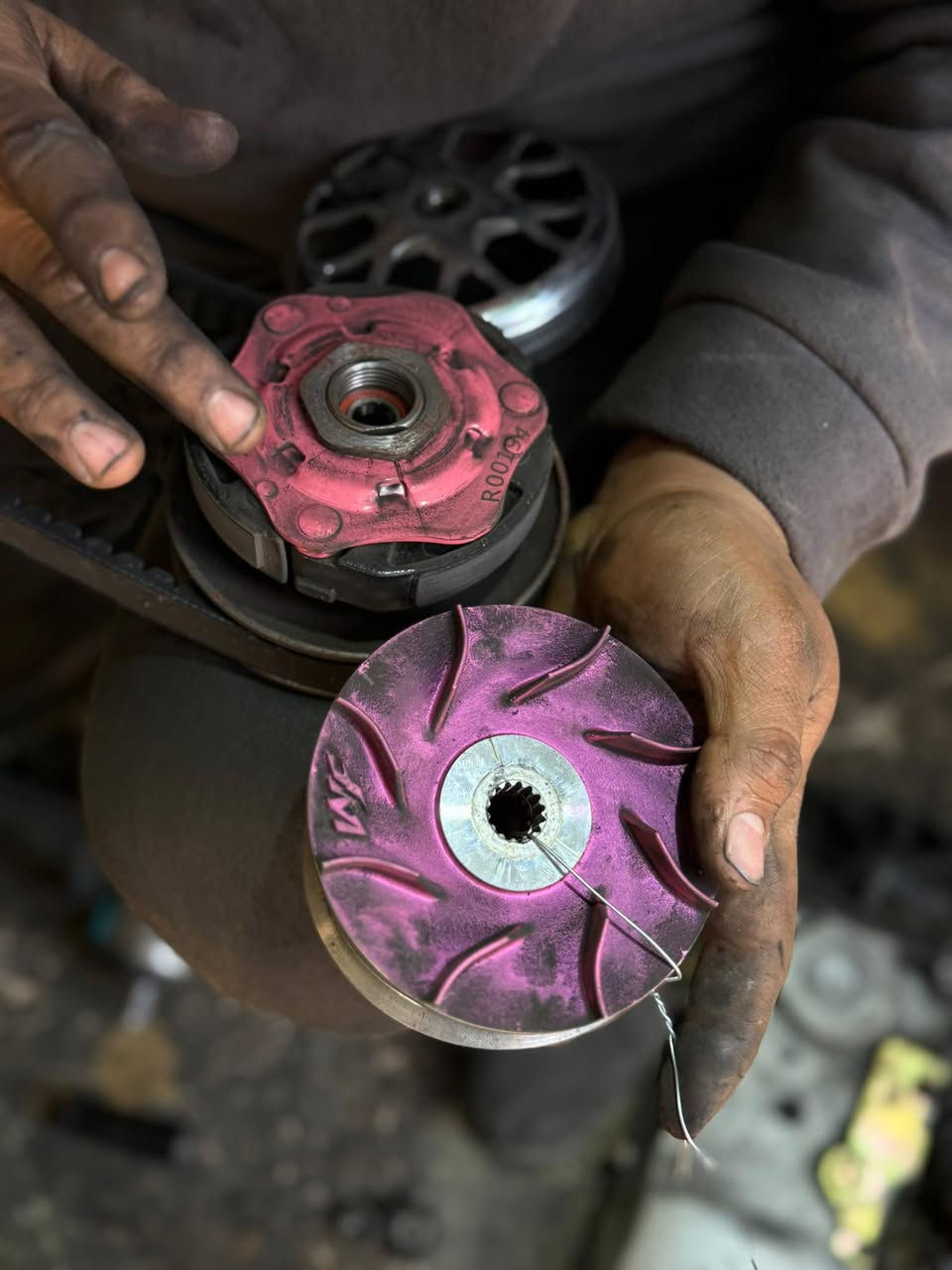 كلجات رياضي طك لجيس تفصيخ توهن نزلن من لمكينه شوفت عينكم الشراي يتصل ***********
