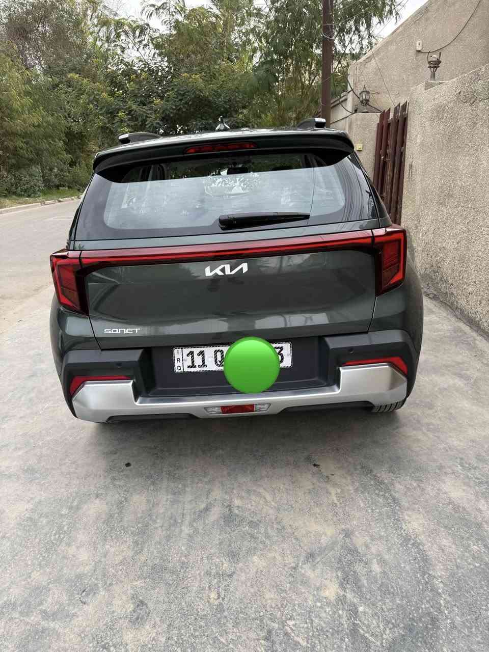 كيا سونيت موديل 2025 خليجي أرقام بغداد ضمان الشركة الدولية 5سنوات او 100000كيلو متر مع سنة ضمان صيانة مجانية. حالياً ماشيه اربعه الاف( 4000) وشويه قابله للزياده / لون زيتوني / رقم بغداد ، سعره 161$ العنوان بغداد/ الكرخ ( ***********)
