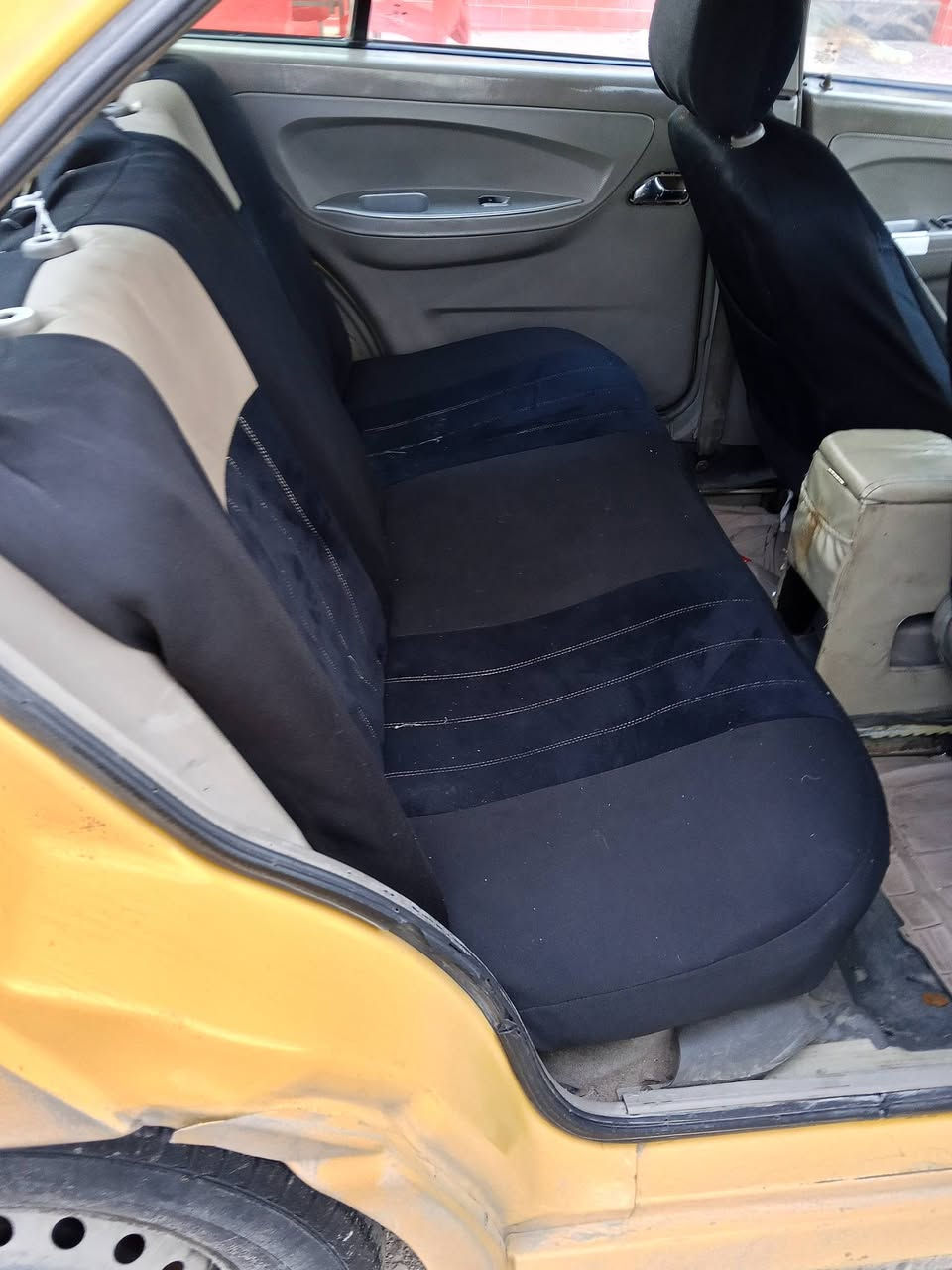 سلام عليكم
كوين محور كورلا يارس للبيع 
موديل 2011
سنويه جديده رقم مسطره 
كابون بانزين شرط التحويل 
هئيه غرامات صفر 
كير محرك شرط
والباقي قدام العين 
السعر42 اوبيه مجال 
للتواصل ***********
