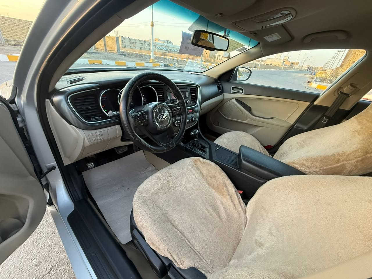 يا الله الهم صلي على محمد والي محمد
كيه اوبتيمه 
موديل:2016
وارد:خليجي 
كفاله عامه رصعه وصبغ وبارد
رقم بغداد بسمي دولي
ممشى:100الف
سبيره منازل
السياره كارتوننن تاخذه الف متصرف عليه 
مكينه:2000
مكينه كفاله وكير كذالك
موصفاته 
مري شفط
حساس امامي خلفي 
تبريد خلفي 
شفتات رياضي 
منضومه مال زنون 
تخم تاير جديد 
مكانه:ناصريه مركز
السعر:158
للستفسار: ‭0782 284 0896‬

‭0776 455 4797‬
