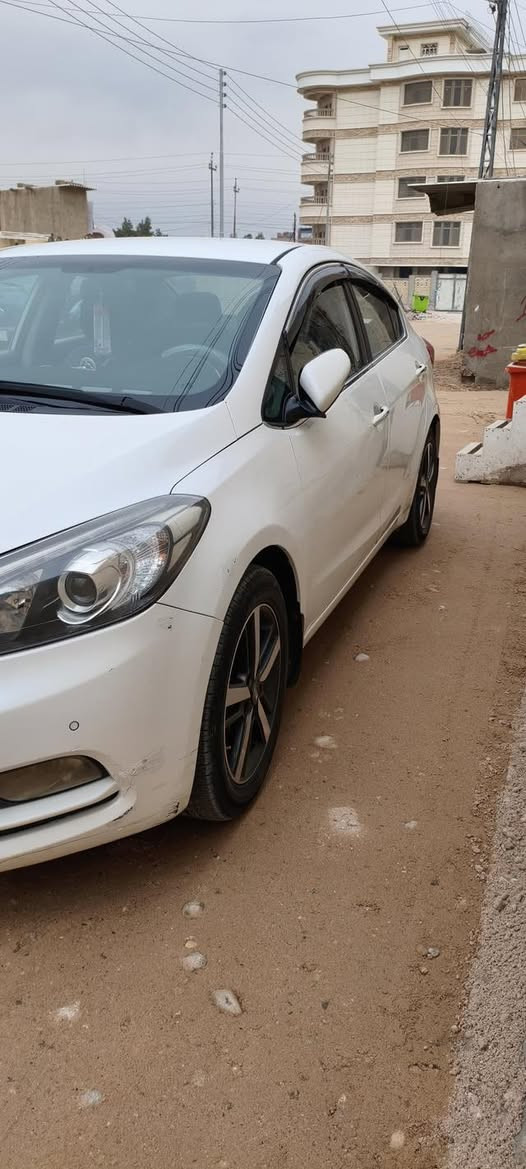 سيراتو 14 خليجي كفالة
سنوية باسمي لل27
ثلاث انضمة قيادة 
تحكم سترن
لايت زنون
مرايات شفط مع السويج
شفتات ستيرن
السيارة جاهزة حدادية
تخم تاير  مكينة 1600 دكشن عالي السيارة جاهزة وحلوة مال جناي
السعر (129)
رقمي واتساب***********
