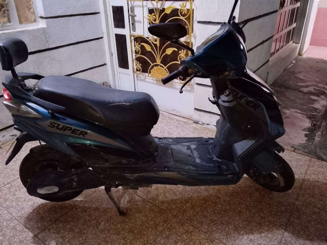 سلام عليكم دراجه شحن للبيع 
السعر 400 وبيها مجال


**إذا كنت صاحب هذا الإعلان وتريد حذفه لأي سبب، رجاءا أرسل رسالة إلى الدعم الفني**