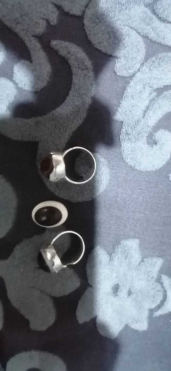 محابس فضه صياغه ابو قائم جزع واحد ع ٣٠ سماوه
***********
