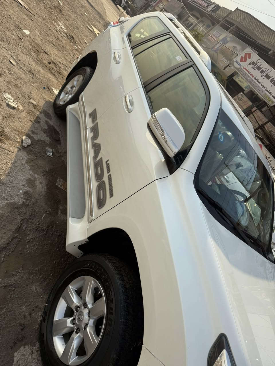 السلام عليكم 
سيارة برادو موديل 2014 
تبريد 3 قطع 
كشنات كهربائي السايق والبصفه
 نظام ترحيب مري شفط مكينه ٦ سلندر 
بيه باب خلف السايق مبدل وكاله  الباقي كفاله عامه كير مكينه كشر دواخل 
مكاني بغداد البلديات

السعر 340$

وبيه مجال للطيبين للاستفسار على الرقم 
***********
