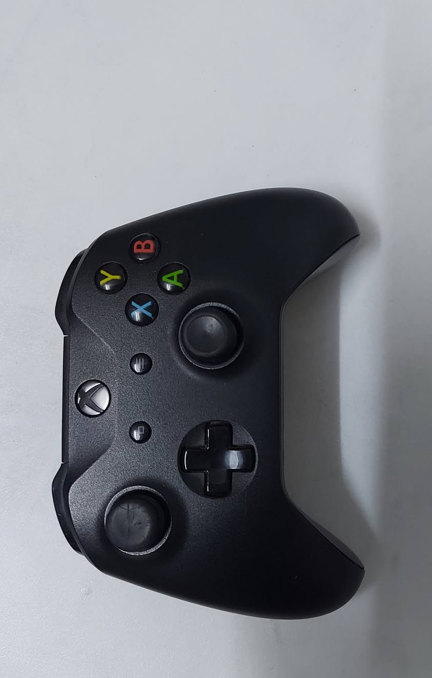 توفر Xbox One X باندل
1TB
لوك ستيكر مامفتوح
اصدار خاص PROJECT SCORPIO
جوستك اصلي 
السعر 250
العنوان بغداد متوفر توصيل لجميع المحافضات
إصدار Project Scorpio من جهاز Xbox One X هو نسخة محدودة خاصة أطلقتها مايكروسوفت (تم إصدارها في 7 نوفمبر 2017) احتفالاً بجذور الجهاز. يتميز الجهاز بتصميم أسود متدرج مع نقش اسم "Project Scorpio" باللون الأخضر على الجهاز  مما يجعله نسخة مفضلة لهواة الجمع وعشاقXbox1


**إذا كنت صاحب هذا الإعلان وتريد حذفه لأي سبب، رجاءا أرسل رسالة إلى الدعم الفني**
