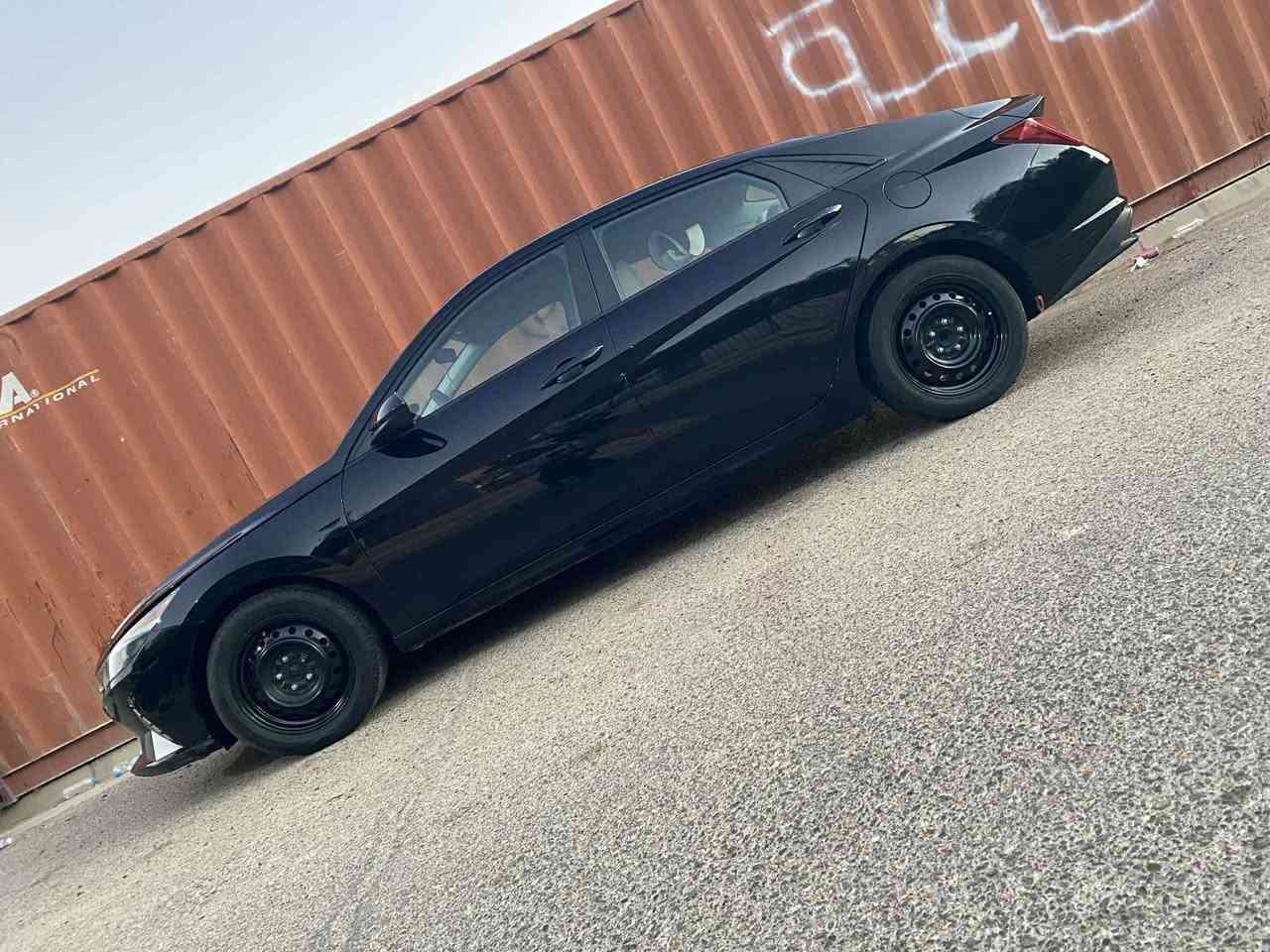 سلام عليكم
للبيع او مراوس حسب القناعه 
الانترا موديل 21
رقم بابل بسمي تحويل مباشر 
حادث فقط ربع البنيد بارد  بدون دواخل بدون صبغ 
سياره جاهزه ع اخير 
مجلده بلكامل 
موصفات معروفه 
كشنات تدفئه 
اتو ستوب 
السعر 140وبيها مجال 
مكاني بابل حله مركز 
***********
***********
