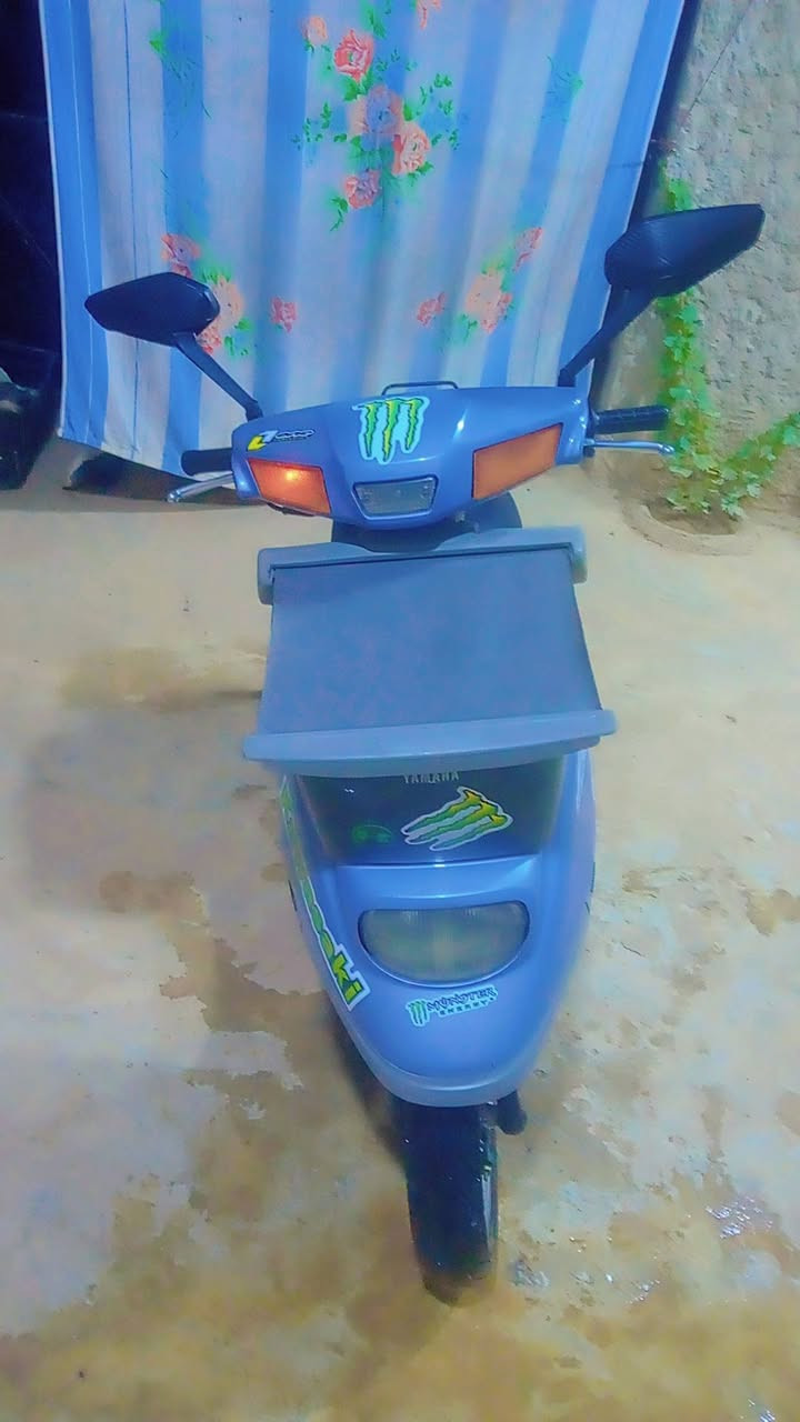 سلام عليكم درجه كملا ما نقصه كلشي سلف كهربايت كلا شغل محرك ما مفتوح شصي شرط كلشي مابي السعر 350وبي مجل شي قليل رجا لحد يكسر بي رقم موبيل ***********
