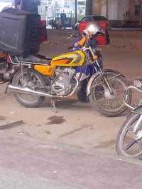 للبيع مرقم بأسمي موديل 21 او تعميره 25 قيم أو اخذه 07801937108